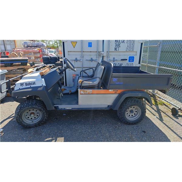 BOBCAT 2100 SIDE BY SIDE DUMP CART WITH KEYS, 2" TRAILER HITCH *MISSING ENGINE PARTS, UNKNOWN