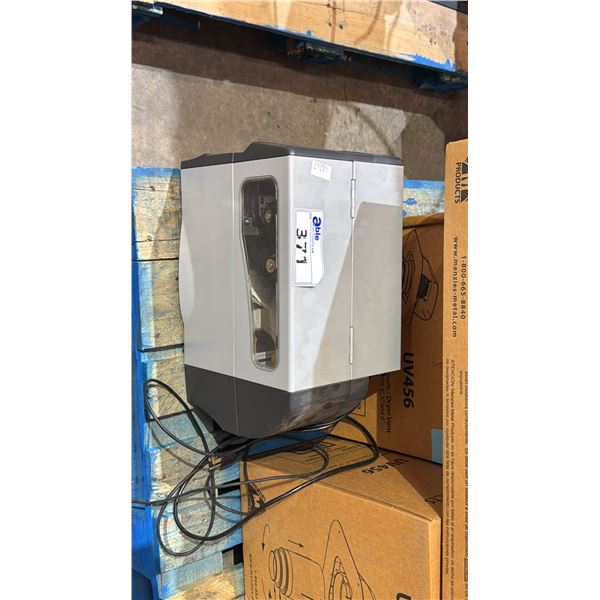 ZEBRA ZT230 INDUSTRIAL THERMAL TRANSFER LABEL PRINTER