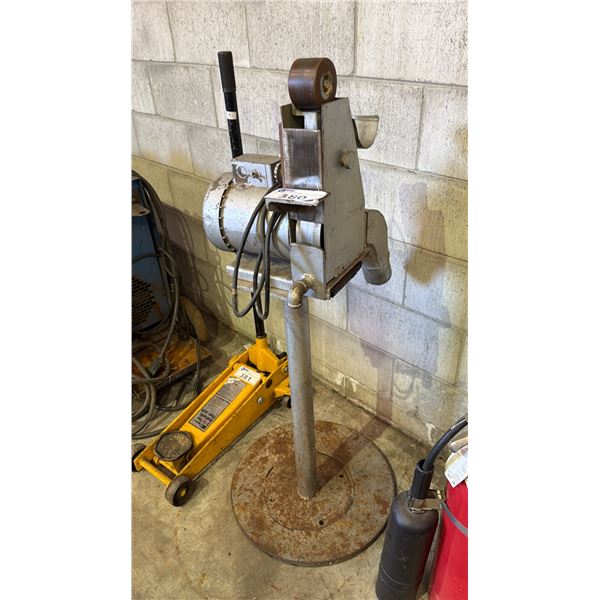 INDUSTRIAL PEDESTAL MOUNTED BELT SANDER