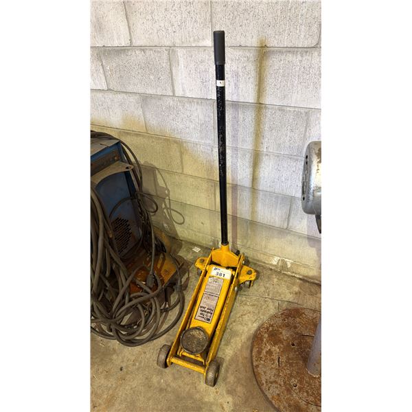 WILMAR 2.5 TON HYDRAULIC FLOOR JACK