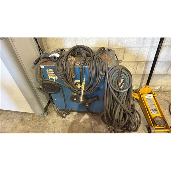 MILLER MILLERMATIC 200 CONSTANT POTENTIAL DC ARC WELDING POWER SOURCE & WIRE CONTROL/FEEDER SYSTEM