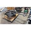 Image 1 : LARGE MOUNTED DOUBLE BARREL MACHINE GUN PROP