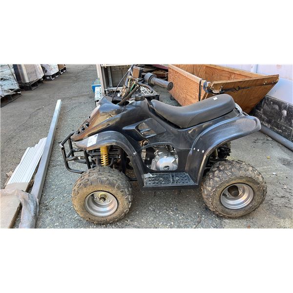 GAS MINI ATV WITH KEY (UNKNOWN RUNNING CONDITION)