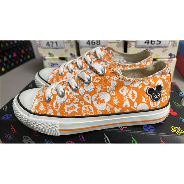 DISNEY "IT'S MICKEY" ORANGE CANVAS RUNNING SHOES: SIZE 36
