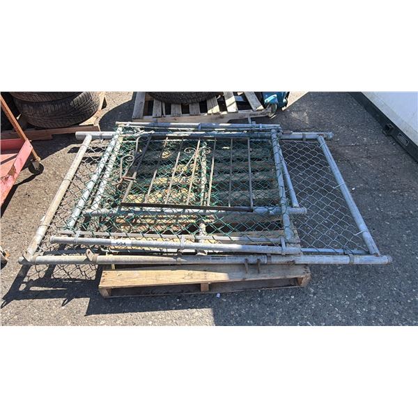 PALLET OF ASSORTED CHAIN LINK FENCING & CAST IRON GARDEN GATE
