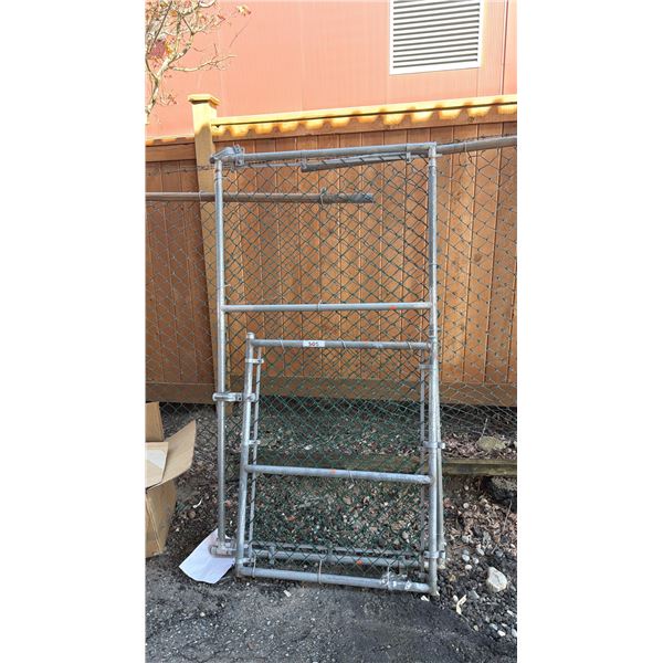 2 CHAIN LINK FENCE GATES