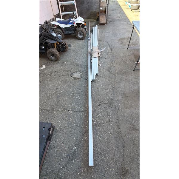 20' LENGTH OF ALUMINUM BAR & 12' LENGTHS OF METAL FLASHING