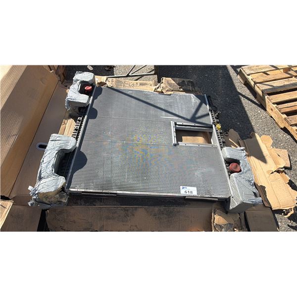 TRUCK RADIATOR (FREIGHT DAMAGED)