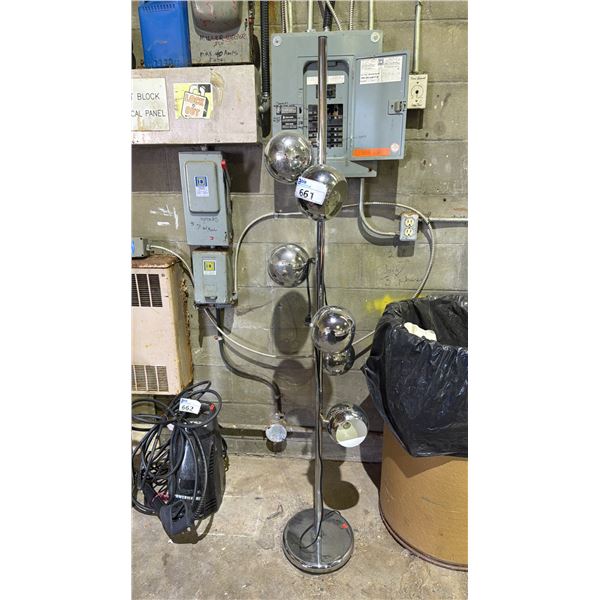 MID CENTURY MODERN "SPACE AGE" FLOOR LAMP