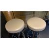 Image 4 : PAIR OF BAR STOOLS - BEIGE LEATHER PADDED CUSHION SEATS WITH METAL BASES