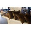 Image 3 : LARGE ASSORTMENT OF THROW CUSHIONS