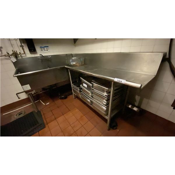 STAINLESS STEEL L-SHAPED KITCHEN SINK WASH STATION - APPROX. 7FT X 6FT *BUYER WILL REQUIRE TOOLS ...