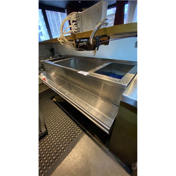 STAINLESS STEEL ICE/BEVERAGE STAND ALONE BAR STATION - APPROX. 52" X 18" X 31" HIGH