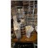 Image 3 : LARGE GROUP OF ASSORTED RESTAURANT SERVING ACCESSORIES