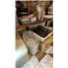 Image 7 : LARGE GROUP OF ASSORTED RESTAURANT SERVING ACCESSORIES