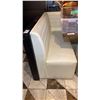 Image 2 : WHITE LEATHER UPHOLSTERED BOOTH/BENCH SEATING - CONSISTS OF (2) 7FT SECTIONS AND (2) 5FT CORNER S...