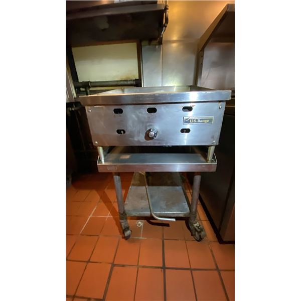 US RANGE STAINLESS STEEL COMMERCIAL GRIDDLE WITH STAND *BUYER MUST BRING ALL TOOLS/EQUIPMENT NECE...