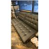 Image 2 : BLACK VINYL UPHOLSTERED WITH CHROME LEGS CONVERTIBLE SOFA BED