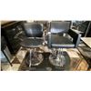 Image 2 : 2 CHROME & BLACK BARBER/SALON CHAIRS