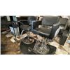 Image 3 : 2 CHROME & BLACK BARBER/SALON CHAIRS