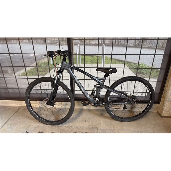 SMOKE BLACK MONGOOSE XR-PRO 24-SPEED FULL SUSPENSION MOUNTAIN BIKE