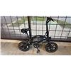Image 2 : BLACK JETSON COMPACT AND FOLDABLE ELECTRIC BICYCLE - NO CHARGER