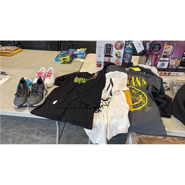 ASSORTED APPAREL INCLUDING FLEECE, T-SHIRTS AND LADIES SIZE 7 NIKE AIR FORCE SHOES AND MORE