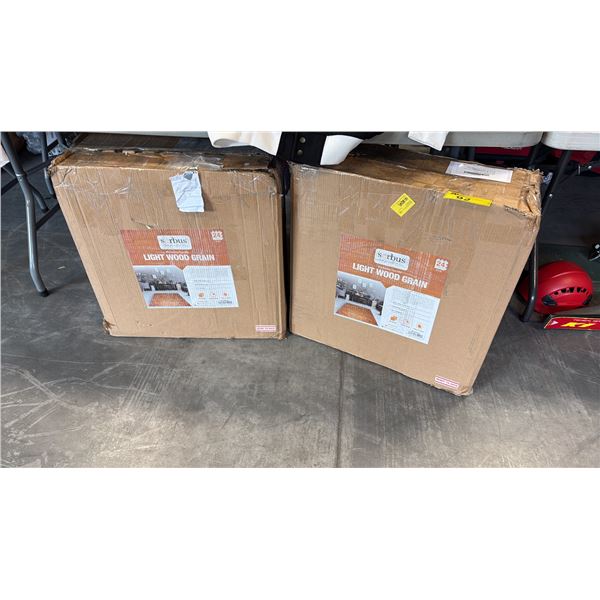 2 48"X48" INTERLOCKING FLOOR MATS