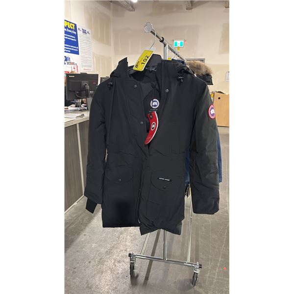 CANADA GOOSE LADIES BLACK TRILLIUM PARKA WITH FUR TRIM SIZE XS