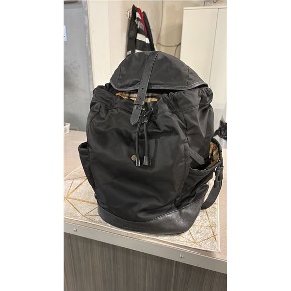 BLACK BACKPACK
