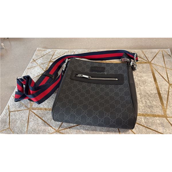 BLACK SATCHEL
