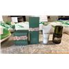 Image 2 : 4 TRAVEL POUCHES OF LA MERE SKIN CARE