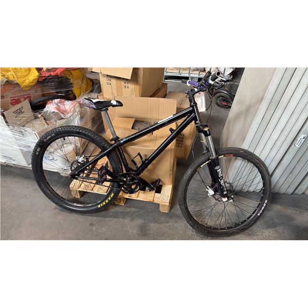 BLACK FRONT SUSPENSION SINGLE SPEED MOUNTAIN  BIKE
