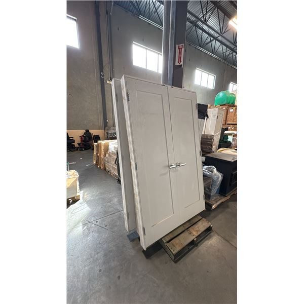 4 PALLETS OF ASSORTED PRE-HUNG DOORS INCL 32X80 36X80 AND MORE - MUST TAKE ALL