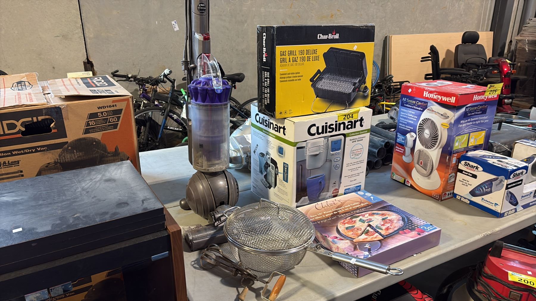 HOUSEHOLD ITEMS INCL CUISINART SINGLE SERVE BREWING SYSTEM (MODEL # SS ...