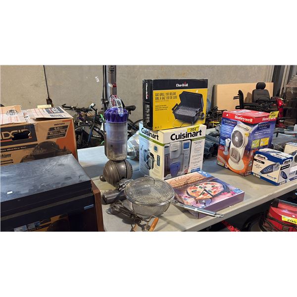 HOUSEHOLD ITEMS INCL CUISINART SINGLE SERVE BREWING SYSTEM (MODEL # SS-700C), CHAR-BROIL GAS GRILL,