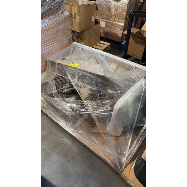 PALLET OF ASSORTED BATHROOM SINGLE SINKS