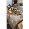 Image 2 : 2 PALLETS OF RETAIL STORE ITEMS INCL PEG HOOKS AND MORE