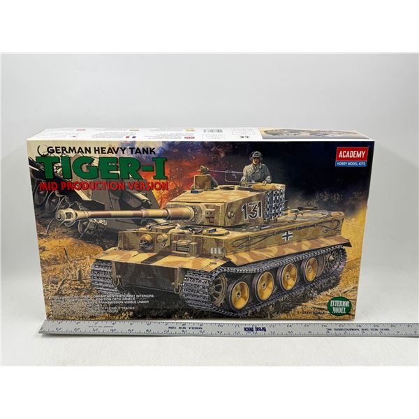 Unbuilt Academy German Heavy Tank Tiger-I Mid Production Version Model Kit
