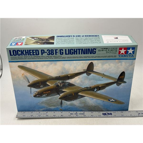 Unbuilt Tamiya Lockheed P-38F/G Lightning 1/48 Scale Model Kit