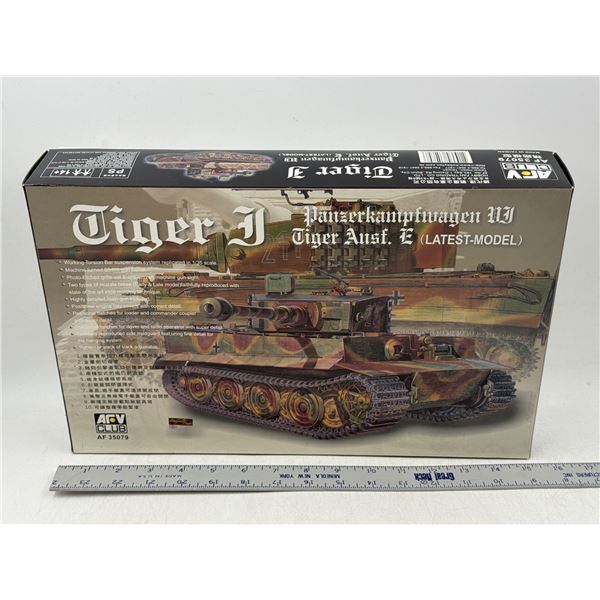 Unbuilt AFV Club Tiger I Panzerkampfwagen VI Tiger Ausf. E 1/35 Scale Model Kit