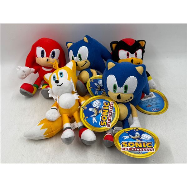 Lot of Sonic The Hedgehog Plushes