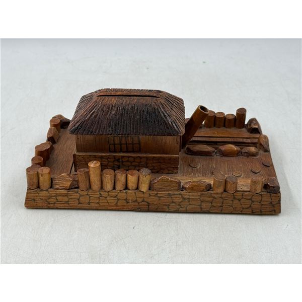 VTG Arts & Crafts Cigarette Dispenser