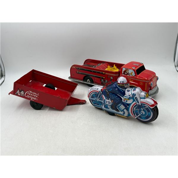 Buddy L Teepee Camper Trailer & 2 Tin Vehicles