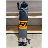 Image 1 : Punching Bag & Boxing Gloves