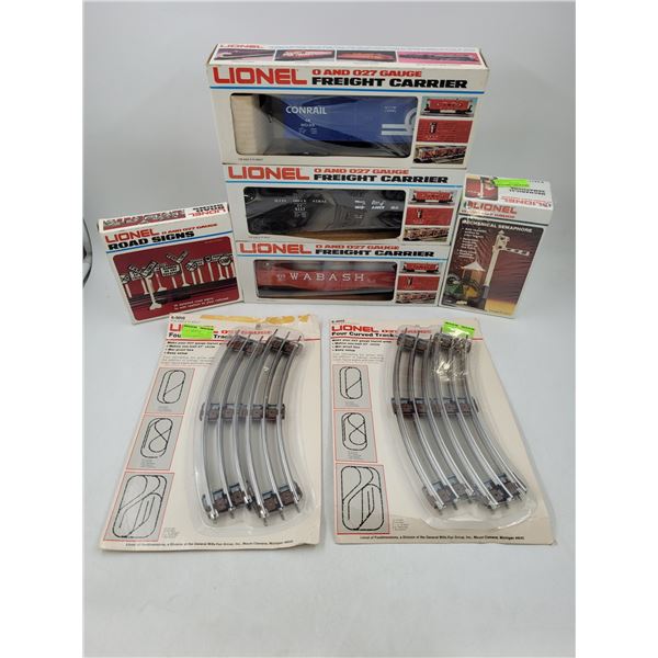 Model Railroad Lot w/ 3 Freight Carriers, Curved Tracks, Road Signs, & Mechanical Semaphore
