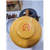 Image 3 : Ventia Fondue Set & Art of Fondue Book