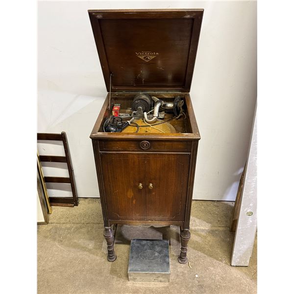 Antique Victrola Gramophone Project