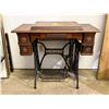 Image 1 : Antique Singer Treadle Sewing Machine