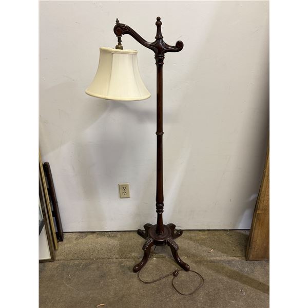 VTG Wood Bridge Arm Lamp